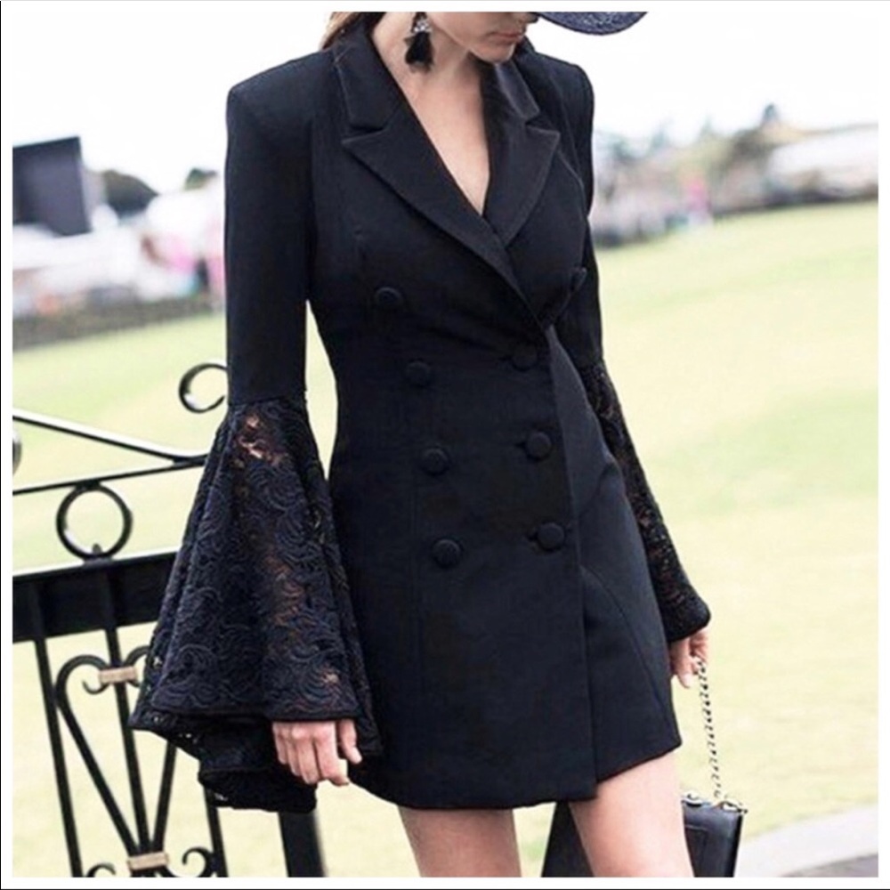 Black Dramatic Bell Sleeve Dress Jacket - Picture 4 of 12